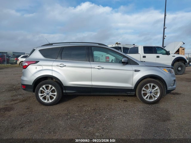 30100063 :رقم المزاد ، 1FMCU9GD6JUC22191 vin ، 2018 Ford Escape Se مزاد بيع