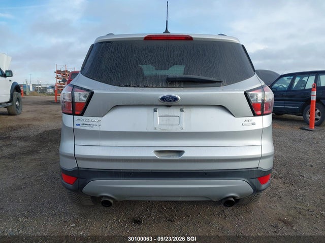 30100063 :رقم المزاد ، 1FMCU9GD6JUC22191 vin ، 2018 Ford Escape Se مزاد بيع