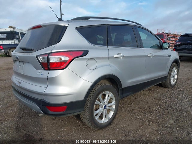 30100063 :رقم المزاد ، 1FMCU9GD6JUC22191 vin ، 2018 Ford Escape Se مزاد بيع