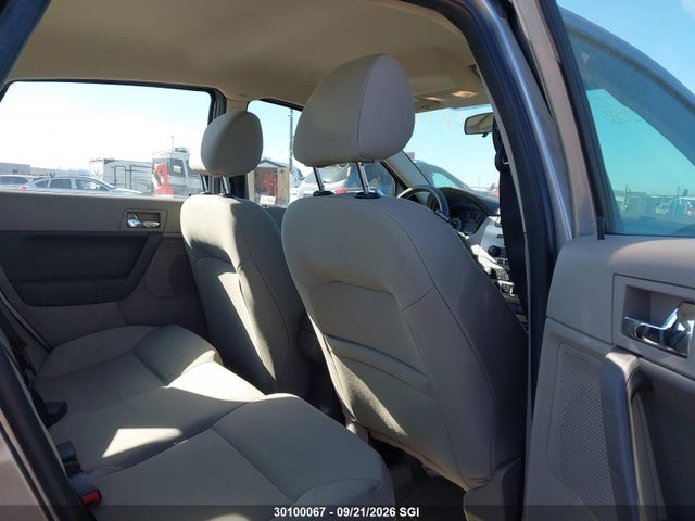 30100067 :رقم المزاد ، 1FAHP34N78W291231 vin ، 2008 Ford Focus S/se مزاد بيع