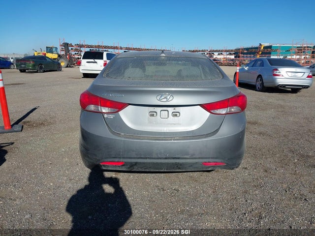 2013 Hyundai Elantra Gls/limited მანქანა იყიდება აუქციონზე, vin: 5NPDH4AE7DH347538, აუქციონის ნომერი: 30100076