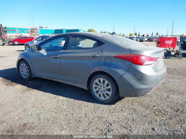 2013 Hyundai Elantra Gls/limited მანქანა იყიდება აუქციონზე, vin: 5NPDH4AE7DH347538, აუქციონის ნომერი: 30100076