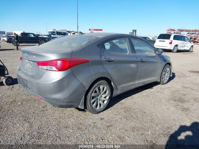 2013 Hyundai Elantra Gls/limited მანქანა იყიდება აუქციონზე, vin: 5NPDH4AE7DH347538, აუქციონის ნომერი: 30100076