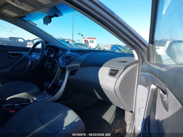 2013 Hyundai Elantra Gls/limited მანქანა იყიდება აუქციონზე, vin: 5NPDH4AE7DH347538, აუქციონის ნომერი: 30100076