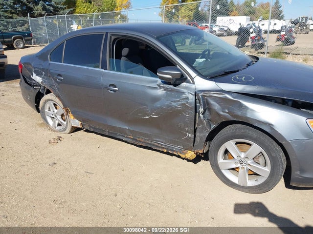 30098042 :رقم المزاد ، 3VWDX7AJ3BM062454 vin ، 2011 Volkswagen Jetta Se مزاد بيع