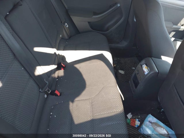 30098042 :رقم المزاد ، 3VWDX7AJ3BM062454 vin ، 2011 Volkswagen Jetta Se مزاد بيع