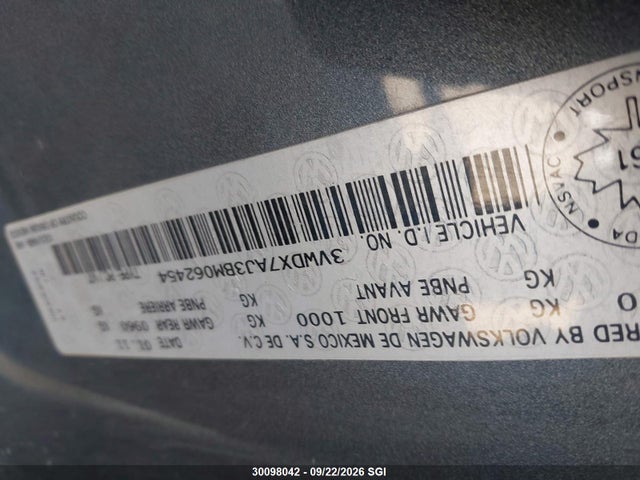 30098042 :رقم المزاد ، 3VWDX7AJ3BM062454 vin ، 2011 Volkswagen Jetta Se مزاد بيع