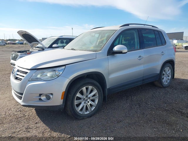 2009 Volkswagen Tiguan Se/sel მანქანა იყიდება აუქციონზე, vin: WVGBV95N09W514682, აუქციონის ნომერი: 30100150
