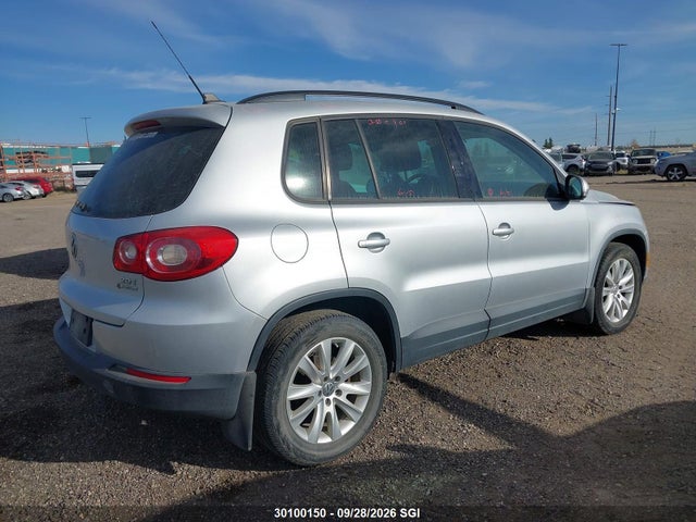 2009 Volkswagen Tiguan Se/sel მანქანა იყიდება აუქციონზე, vin: WVGBV95N09W514682, აუქციონის ნომერი: 30100150