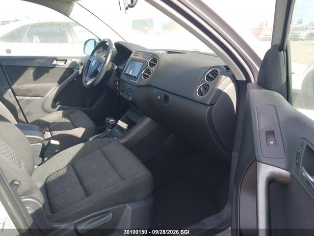 2009 Volkswagen Tiguan Se/sel მანქანა იყიდება აუქციონზე, vin: WVGBV95N09W514682, აუქციონის ნომერი: 30100150