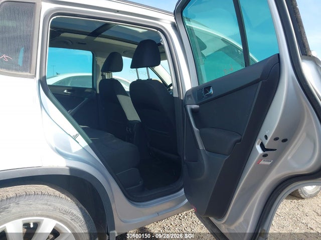 2009 Volkswagen Tiguan Se/sel მანქანა იყიდება აუქციონზე, vin: WVGBV95N09W514682, აუქციონის ნომერი: 30100150