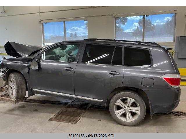 Продажа на аукционе авто 2013 Toyota Highlander Plus/se, vin: 5TDBK3EH6DS206591, номер лота: 30100153