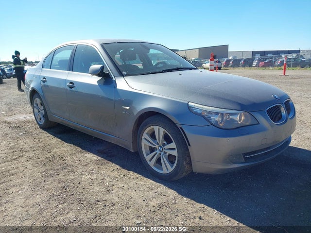 30100154 :رقم المزاد ، WBANV1C52AC156574 vin ، 2010 Bmw 528 Xi مزاد بيع