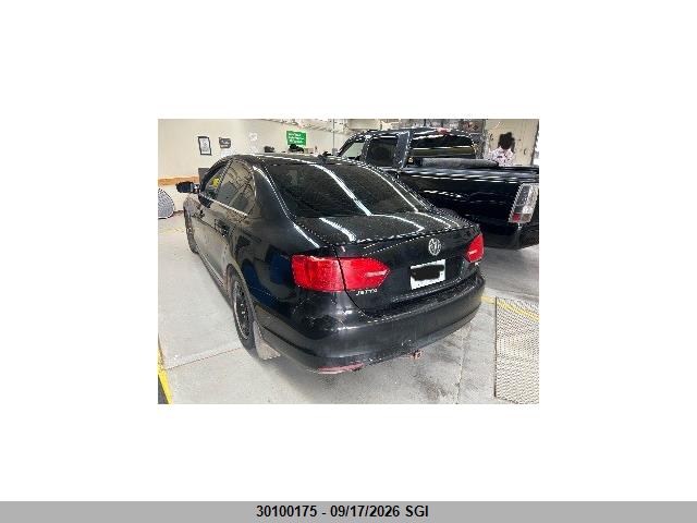 2011 Volkswagen Jetta Tdi მანქანა იყიდება აუქციონზე, vin: 3VWLL7AJ9BM104889, აუქციონის ნომერი: 30100175