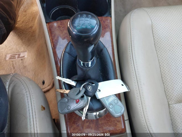 Продажа на аукционе авто 2004 Acura 1.7el Premium, vin: 2HHES35844H000405, номер лота: 30100176