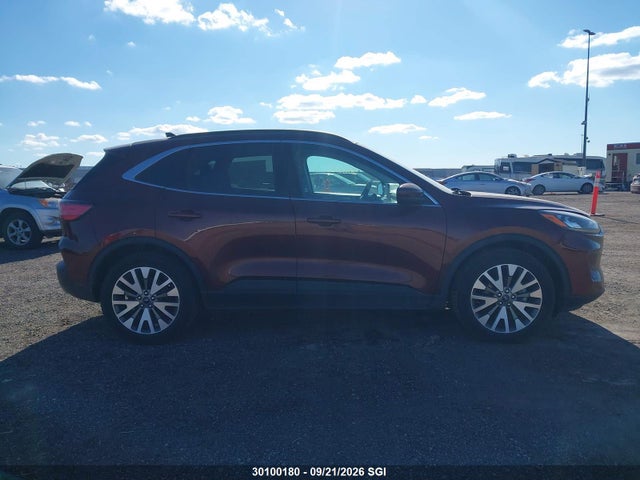 30100180 :رقم المزاد ، 1FMCU9DZ9MUA41168 vin ، 2021 Ford Escape Titanium مزاد بيع