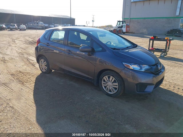 2015 Honda Fit Lx მანქანა იყიდება აუქციონზე, vin: 3HGGK5H50FM104470, აუქციონის ნომერი: 30100187