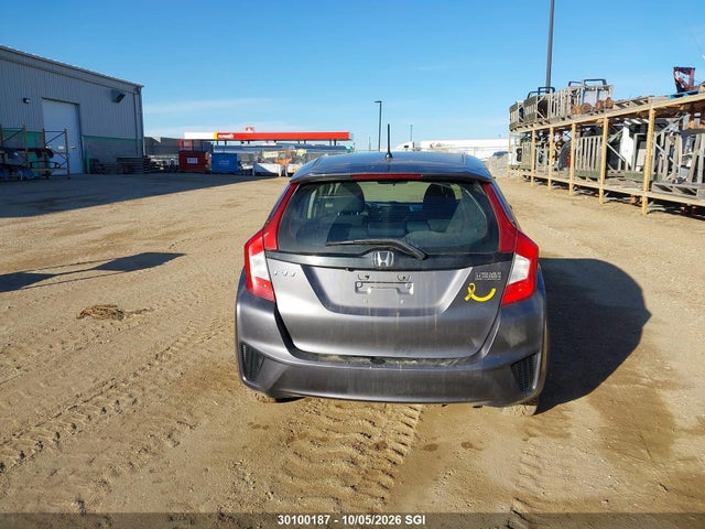 Продажа на аукционе авто 2015 Honda Fit Lx, vin: 3HGGK5H50FM104470, номер лота: 30100187