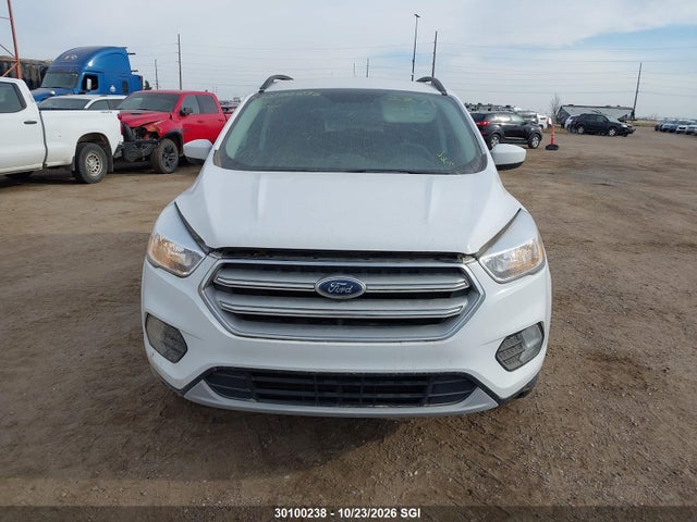 1FMCU0GD8JUC80735 Ford ESCAPE SE