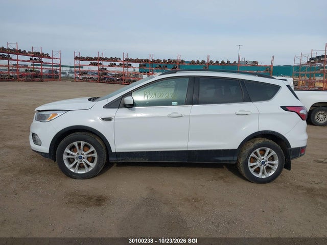 1FMCU0GD8JUC80735 Ford ESCAPE SE