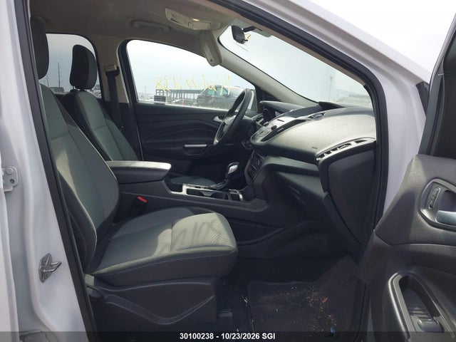 1FMCU0GD8JUC80735 Ford ESCAPE SE