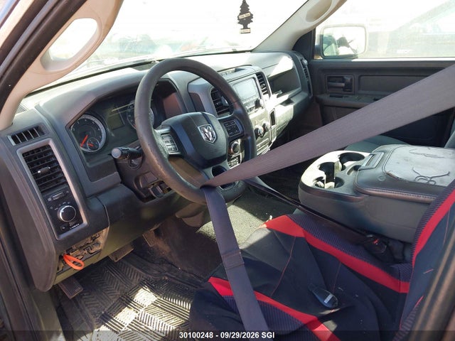 30100248 :رقم المزاد ، 1C6RR7FGXGS333824 vin ، 2016 Ram 1500 St مزاد بيع
