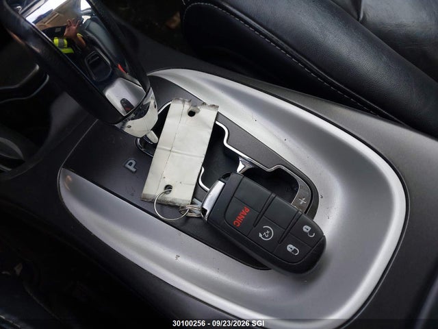 30100256 :رقم المزاد ، 3C4PDDFG0FT544251 vin ، 2015 Dodge Journey R/t مزاد بيع
