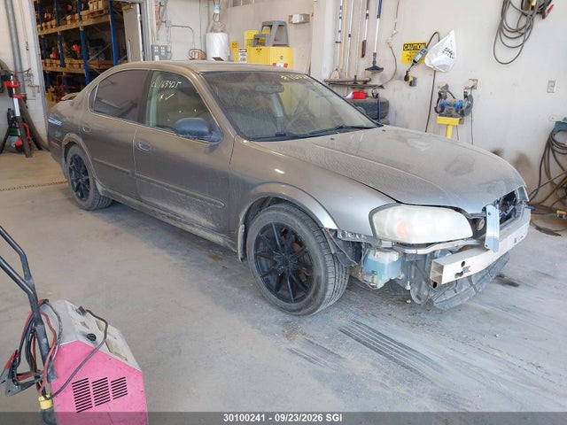 30100241 :رقم المزاد ، JN1DA31AX3T414884 vin ، 2003 Nissan Maxima Gle/se مزاد بيع