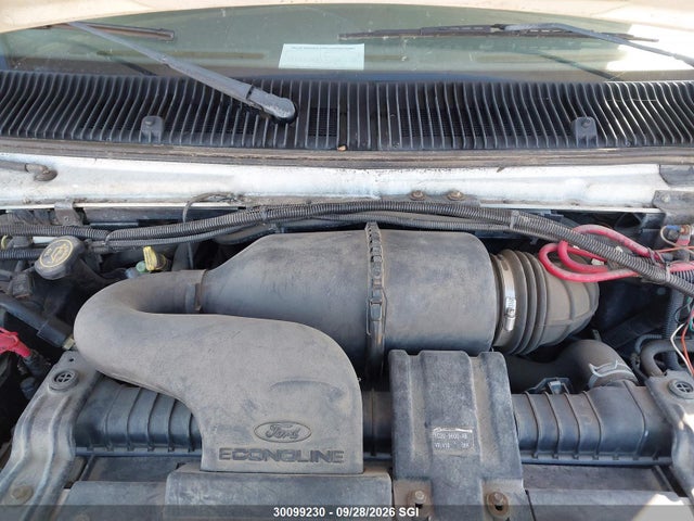Продажа на аукционе авто 2000 Ford Econoline E350 Super Duty Ctway Van, vin: 1FDWE35SXYHB12241, номер лота: 30099230