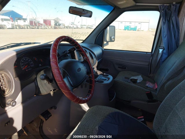Продажа на аукционе авто 2000 Ford Econoline E350 Super Duty Ctway Van, vin: 1FDWE35SXYHB12241, номер лота: 30099230