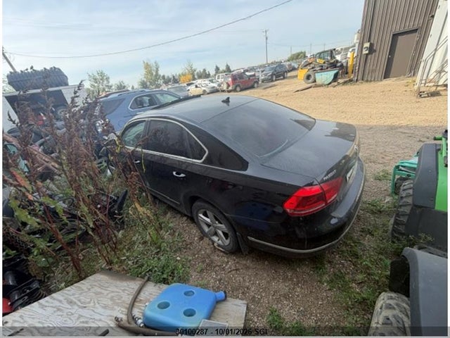 30100287 :رقم المزاد ، 1VWBN7A39DC136236 vin ، 2013 Volkswagen Passat Se مزاد بيع