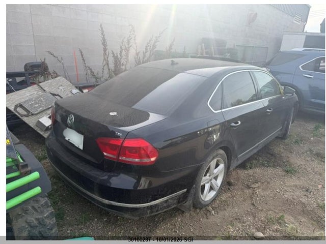30100287 :رقم المزاد ، 1VWBN7A39DC136236 vin ، 2013 Volkswagen Passat Se مزاد بيع
