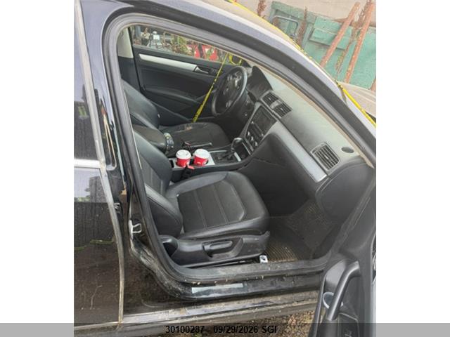 30100287 :رقم المزاد ، 1VWBN7A39DC136236 vin ، 2013 Volkswagen Passat Se مزاد بيع