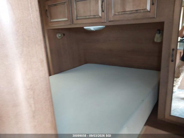 Продаж на аукціоні авто 2013 Cruiser Viewfinder, vin: 5RXTC2723D2201437, номер лоту: 30099058