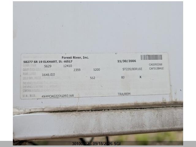 30100312 :رقم المزاد ، 4X4FCAG227G092268 vin ، 2007 Forest River Inc. Cardinal مزاد بيع