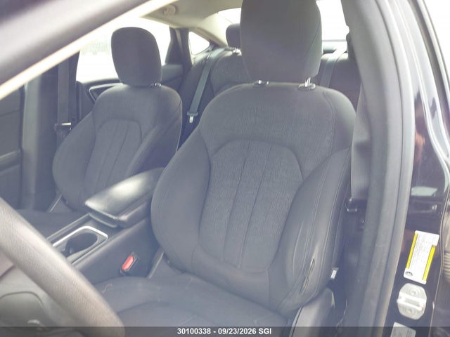 Aukcja sprzedaży 2015 Chrysler 200 Lx, vin: 1C3CCCFB3FN717703, numer aukcji: 30100338
