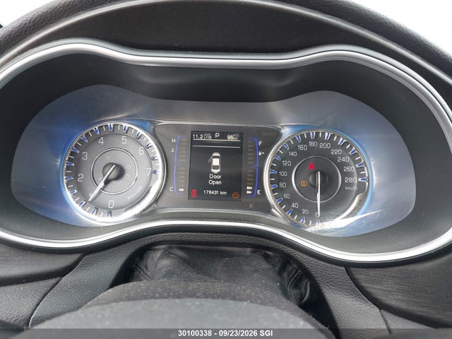 Aukcja sprzedaży 2015 Chrysler 200 Lx, vin: 1C3CCCFB3FN717703, numer aukcji: 30100338