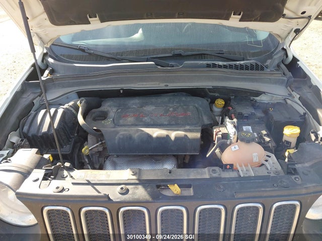 Продаж на аукціоні авто 2016 Jeep Renegade Sport, vin: ZACCJBAT1GPE24760, номер лоту: 30100349