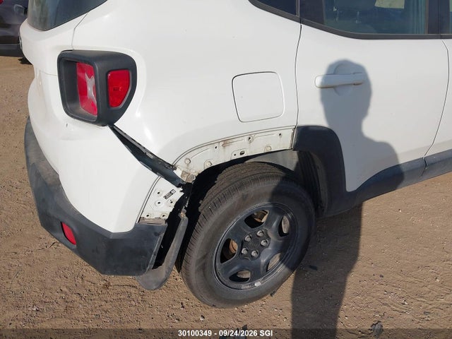 Продаж на аукціоні авто 2016 Jeep Renegade Sport, vin: ZACCJBAT1GPE24760, номер лоту: 30100349