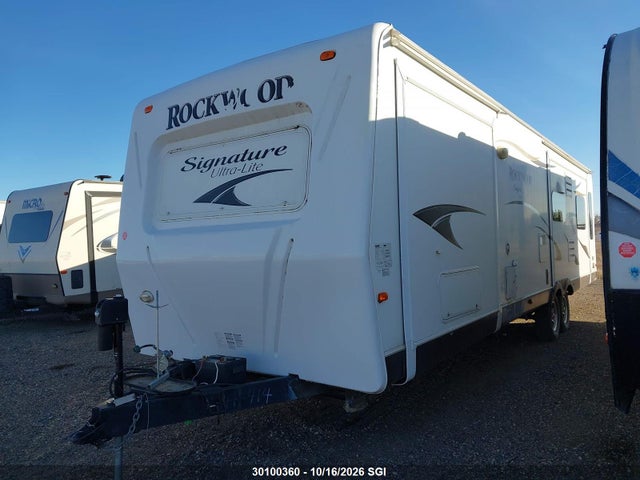 Rockwood Trailer 8244s 2014 4X4TRLE26E1853111 Image 2