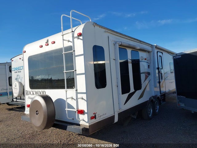 Rockwood Trailer 8244s 2014 4X4TRLE26E1853111 Image 4