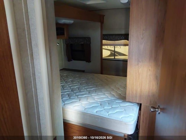 Rockwood Trailer 8244s 2014 4X4TRLE26E1853111 Image 5
