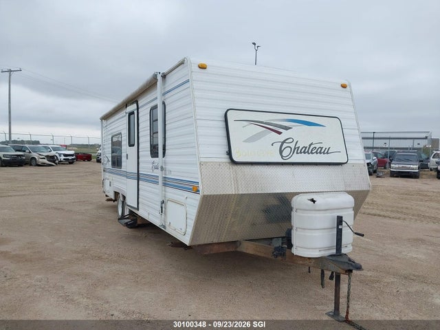 30100348 :رقم المزاد ، 2GLBC62J238019934 vin ، 2003 Thor Trailer 25h مزاد بيع