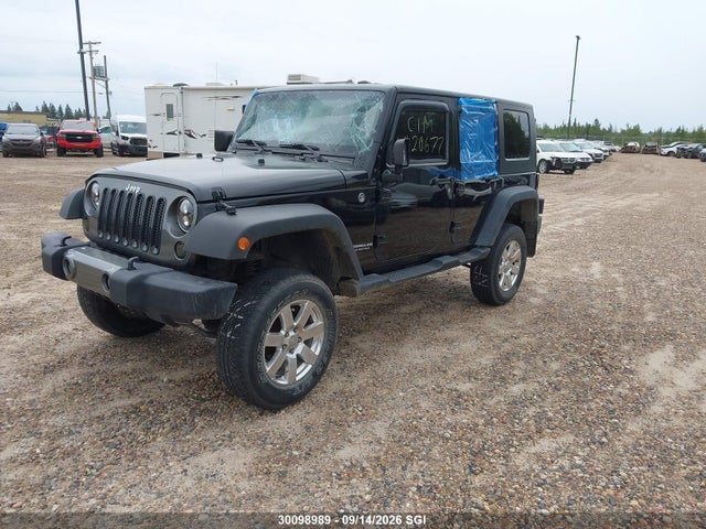 30098989 :رقم المزاد ، 1J4BA3H15AL198749 vin ، 2010 Jeep Wrangler Unlimited Sport مزاد بيع