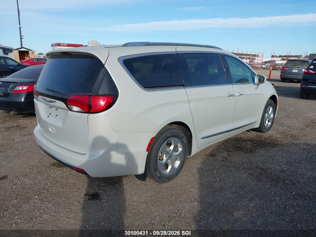 Продаж на аукціоні авто 2017 Chrysler Pacifica Touring L Plus, vin: 2C4RC1EG7HR643506, номер лоту: 30100431