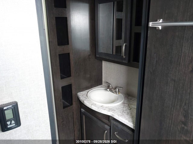 Grand Design Rv Imagine 2019 573TE3226K6614526 Image 10