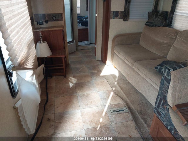 Продажа на аукционе авто 2011 Forest River Inc. Windjammer 3008w, vin: 4X4TRLF25B1838044, номер лота: 30100461