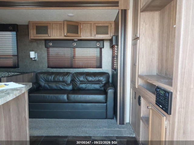 Shasta Revere 2015 5ZT2SHSB1FE005461 Image 11