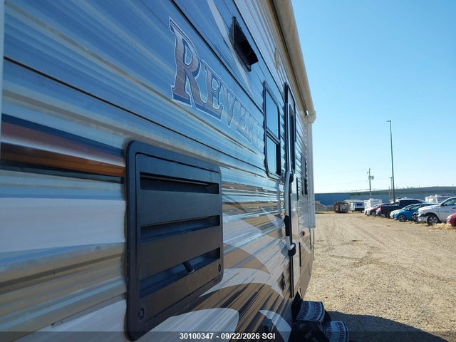Shasta Revere 2015 5ZT2SHSB1FE005461 Image 5