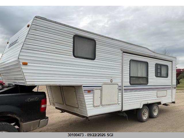 1998 Forest River Inc. Trailer Wildwood Travel მანქანა იყიდება აუქციონზე, vin: 4X4FWDA21WA032209, აუქციონის ნომერი: 30100473